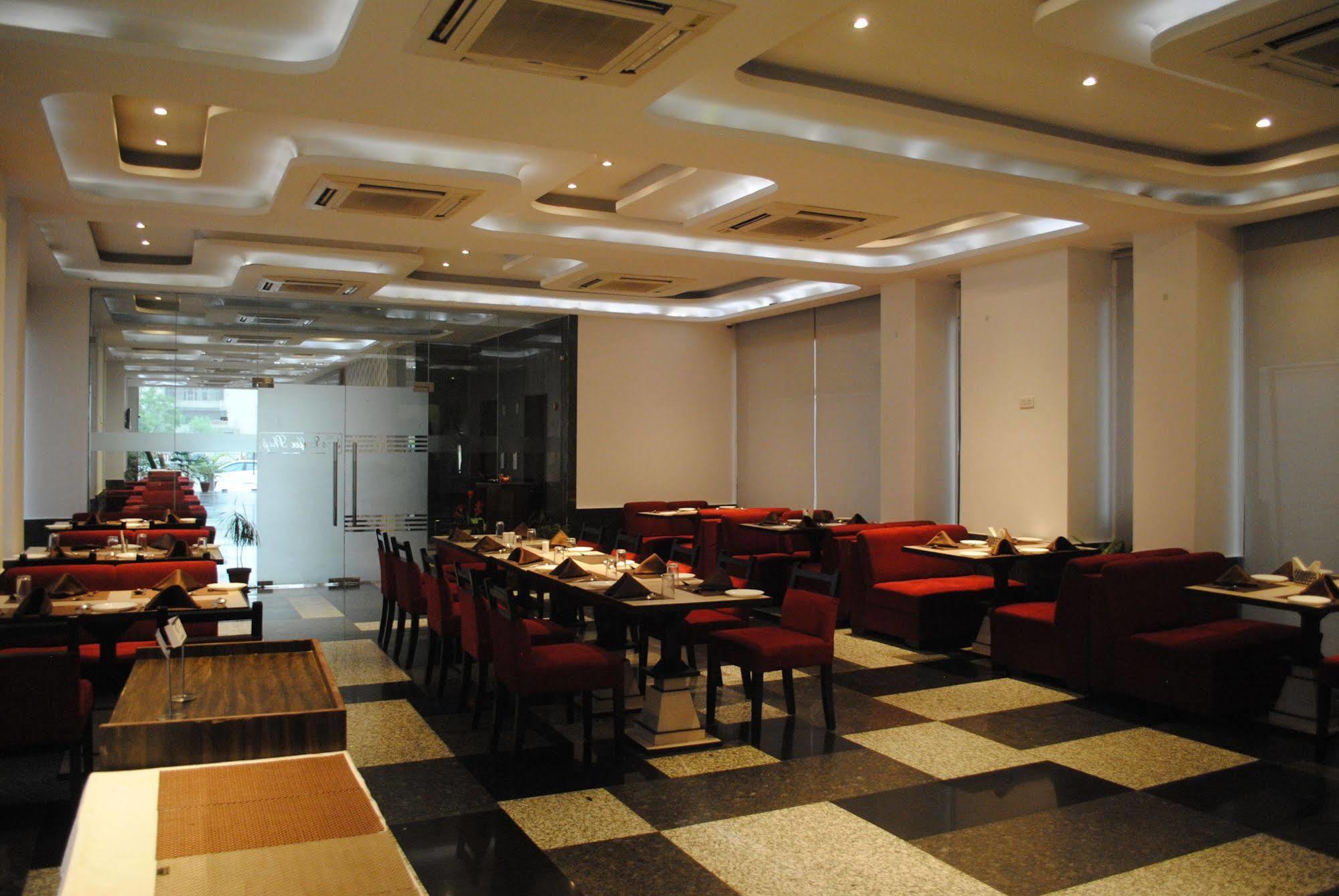 经典公园酒店 斋浦尔 外观 照片